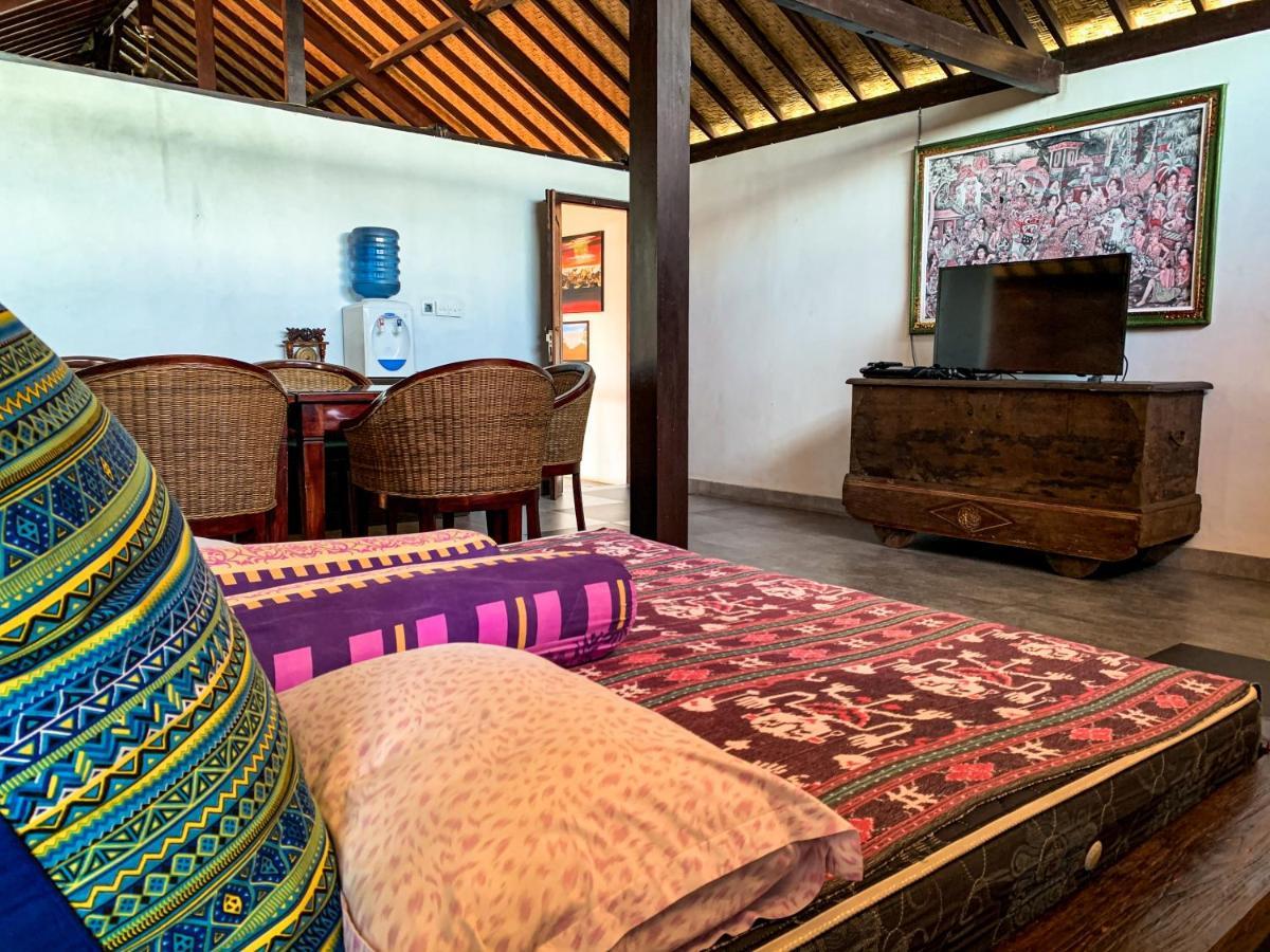Capung Guesthouse Jimbaran  Exterior photo